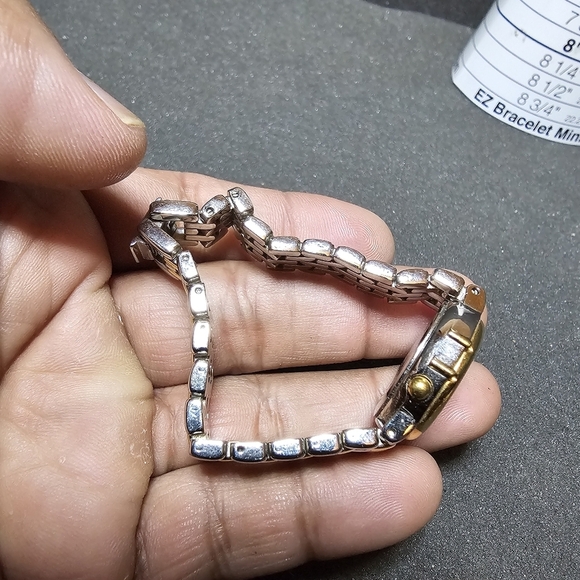 Timex Indiglo Women Quartz Watch Silver Gold Tone Working Blue Roman Dial shows - Picture 7 of 10